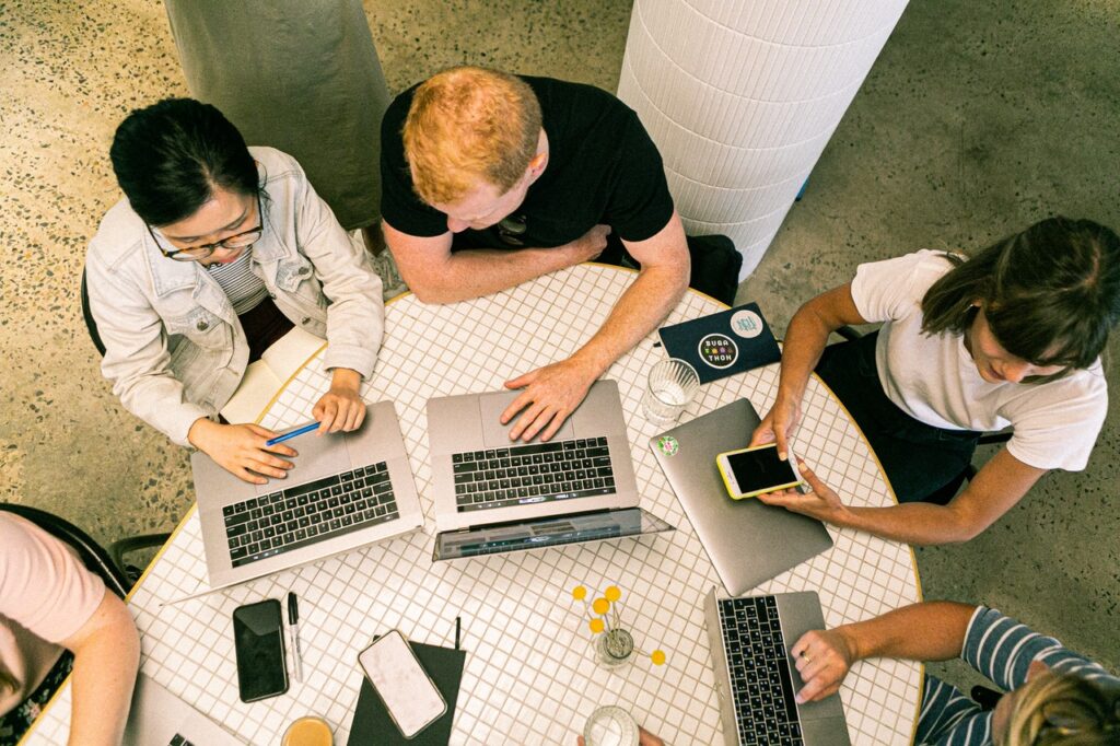 Why Are Advertising Agencies Better at Media Buying?